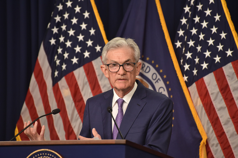 Powell: The time to slow down interest rate cuts may come. He has begun to evaluate Trump’s policies and has no intention of holding Bitcoin